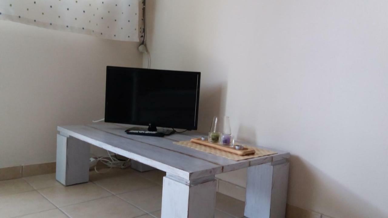 Margarita'S Apartment Lefkada City Exterior photo
